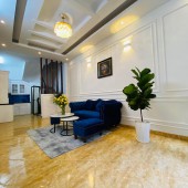 Bán nhà ngõ quận ủy Cầu Giấy- 5 tầng mới kính koong-nhỉnh 4ty-Lh: 0974656748