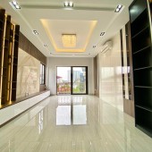 Nhà đẹp Lâm Hạ  - Long Biên – gara ô tô – thang máy – full nội thất xịn.