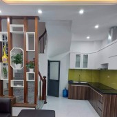 Bán nhà phường Mai Dịch, Cầu Giấy, dân xây 2 thoáng 34m, 5 tầng, 3.62tỷ. 0986926901