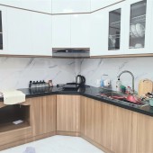Bán nhà Nguyễn Sơn, Long Biên, 4 tầng, Nhà đẹp, Lô góc, 40m2 giá hơn 4 tỷ