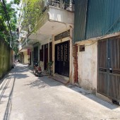 Cần bán nhà Cấp 4 tại Tây Sơn,Lô góc 3 thoáng ô tô đỗ cửa DT 33m giá 4,2 tỷ có thương lượng