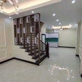 Bán nhà Xuân Phương 42m2 - 4 tầng - MT 4.4M - Gía nhỉnh 3 tỷ - 50m ô tô - 3 gác đỗ cửa - Tiện ích ngập tràn.