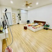 Cực sốc - nhà đẹp dân xây Thạch Bàn: 38m2, 4 tầng, ô tô vào nhà, chỉ 3 tỷ