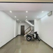 BÁN NHÀ TT ĐỐNG ĐA HƠN 50m2 CHO THUÊ  45 TRIỆU/THÁNG
