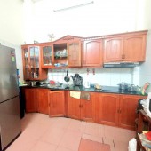 Bán nhà Đức Giang, Long Biê ,  oto 3 đỗ cửa , nhà mới ở luôn, 50m, 3 tầng, 3.45 tỷ