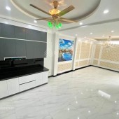 BÁN NHÀ NGỌC THỤY CHỈ 4.65 TỶ SIÊU HIẾM - ĐẸP 46M2 
CĂN GÓC - FULL NỘI THẤT 46m2 x 5 Tầng mới xây đẹp Kinhkoong siêu nét