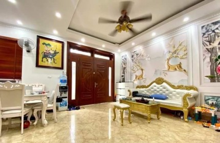 Bán nhà Nguyễn Khánh Toàn: 52m2*8T, ÔTÔ, SÁT PHỐ, KINH DOANH, THANG MÁY, NHÀ MỚI, 10 tỷ