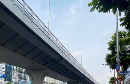 Mặt phố Trường Chinh, Thanh Xuân, Vỉa hè, Kinh Doanh, 110m2, MT: 5,5m. Giá 35 tỷ