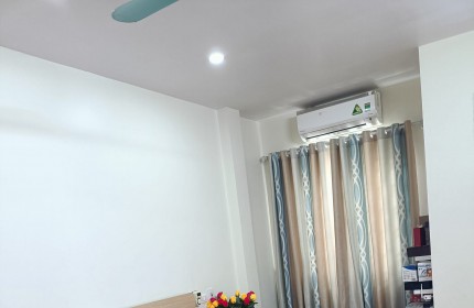 Bán nhà Ngọc Thụy, Đủ Nội thất, Nhà ĐẸP, ở Ngay, 50m2 x 4 tầng