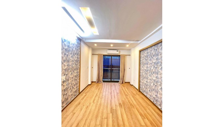 NHÀ ĐẸP NGUYỄN CHÍNH, SỔ VUÔNG, TIỆN ÍCH BẠT NGÀN - 30M2, 5 TẦNG, 3.5 TỶ