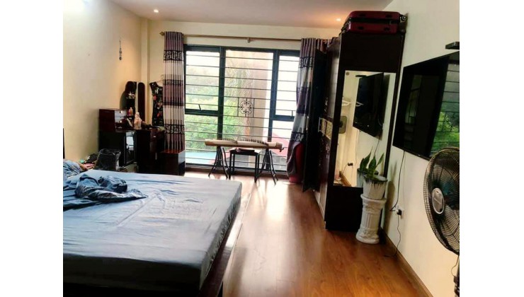 Quá hot ! Ngọc Thụy, Long Biên, 37m, 5 tầng, ô tô tránh, vào nhà thoải mái, 4,9 tỷ