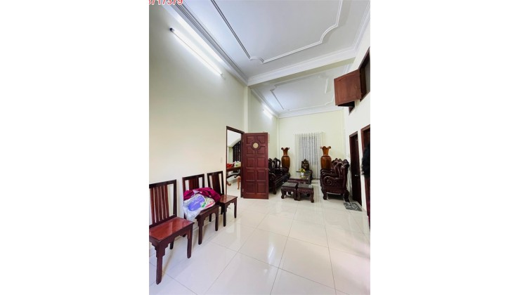 bán nhà C4 đ võ văn ngân, tp thủ đức, DT80m,giá 1.8 tỷ
