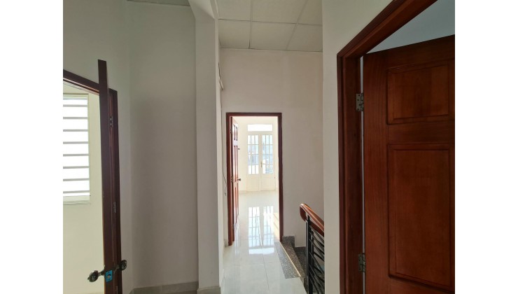 Bán nhà 55M2, 4 phòng ngủ, Phường 15 Quận 8 giá chỉ 2.8 Tỷ