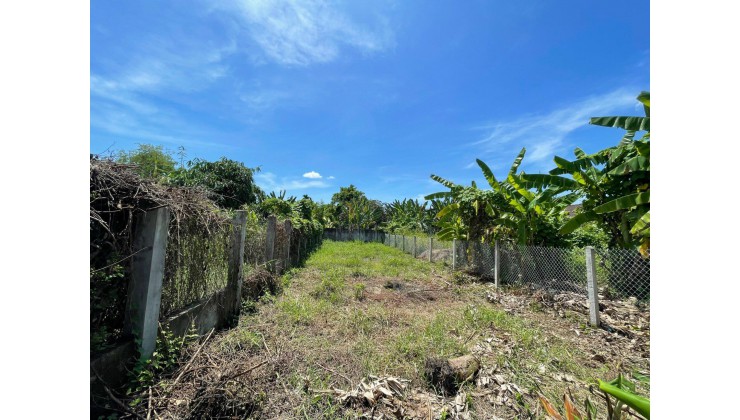 Bán lô đất cách đường 23.10 chỉ 200m giá chỉ 13tr thông ra vng Diên An D.Khánh ô tô vi vu  lh 0985451850 Xuyên