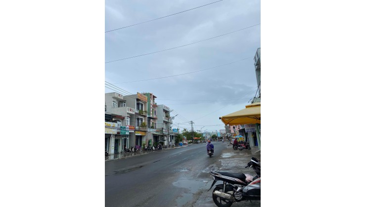 Kẹt tiền bán gấp lô đất nền mặt tiền đường lớn, gần KHU CÔNG NGHIỆP, gần BIỂN , giá tốt nhất khu vực