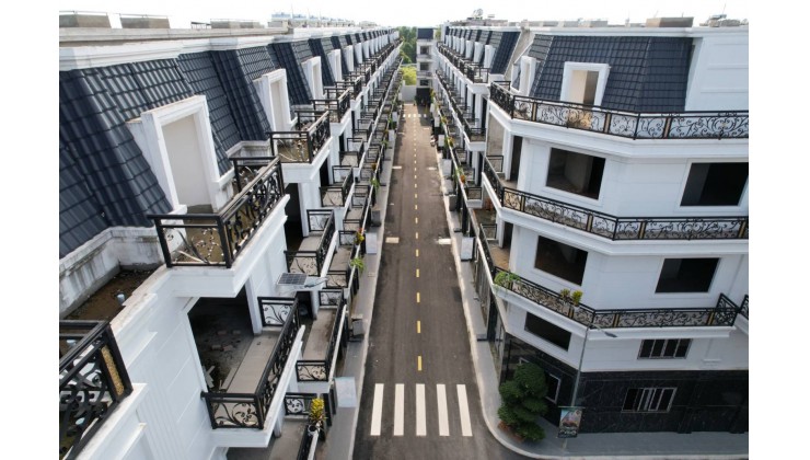 Nhà hẻm xe Hơi,Sổ hồng riêng,dọn vào ở ngay Phường Thạnh Xuân Quận 12