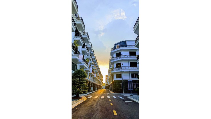Nhà hẻm xe Hơi,Sổ hồng riêng,dọn vào ở ngay Phường Thạnh Xuân Quận 12