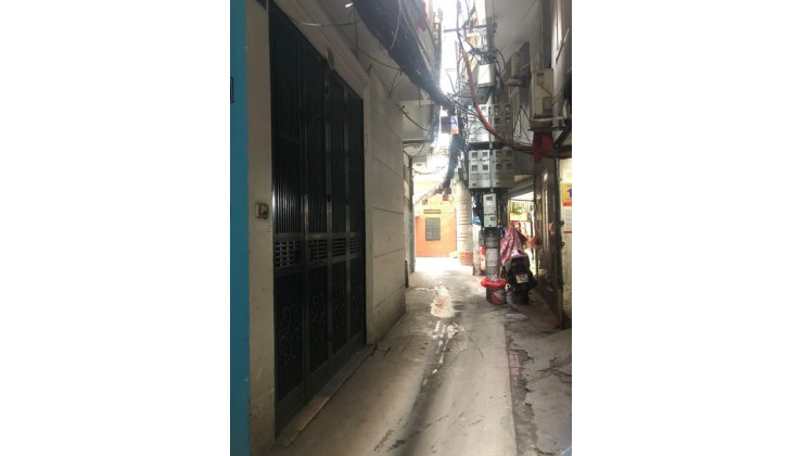 Bán nhà Hào Nam – 35m 4 Tầng MT 4m. Chỉ 3.9  tỷ. Ngõ thông  KD tốt. Thic là chốt