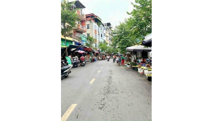 Anh Chiến chính chủ bán nhà TRUNG TÂM CHỢ VĂN ĐIỂN 