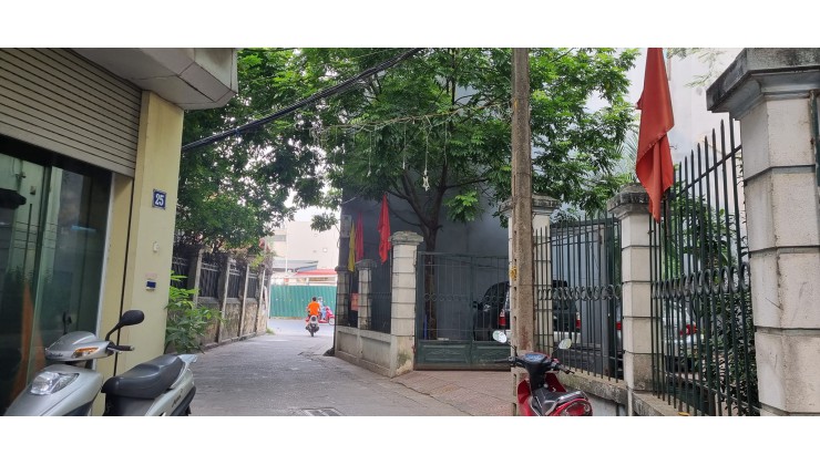 9 TỶ VIP LONG BIÊN, MẶT TIỀN RỘNG, GARA Ô TÔ, KINH DOANH, NHÀ ĐẸP.