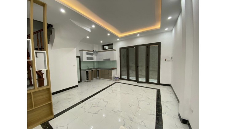 Nhà Phúc Đồng khu VIP giáp khu BIỆT THỰ  VINHOMES, 5 TẦNG giá hơn 3 TỶ