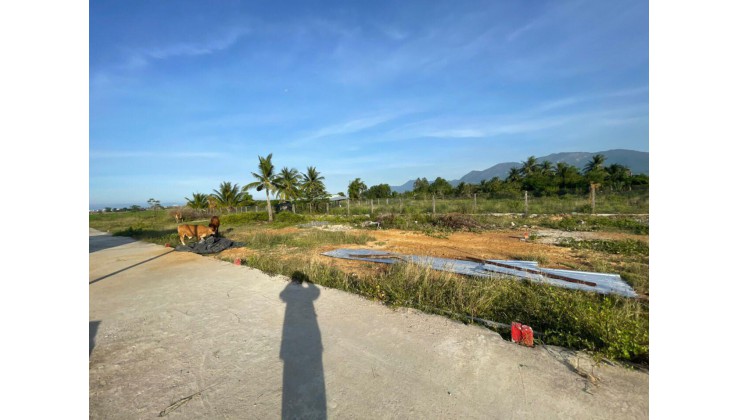 bán nhanh lô gần DT7 giá chỉ 570tr Ninh Thọ Ninh Hoà lh 0962130297 Hồng Hưng