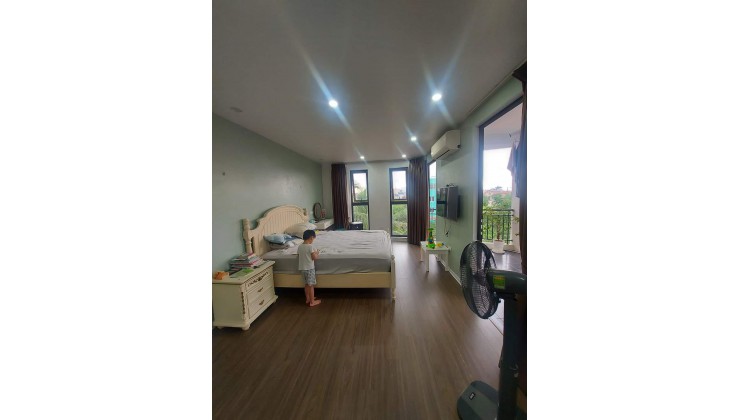 Nhà 5 tầng 50M Ngọc Thụy đẹp như Homestay 5 sao