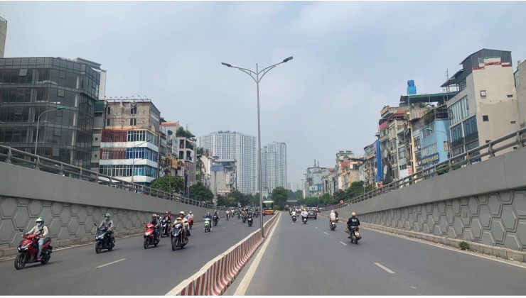 Bán nhà MẶT PHỐ TRƯỜNG CHINH, KINH DOANH. 200m, 4T, MT 8m, 60 Tỷ