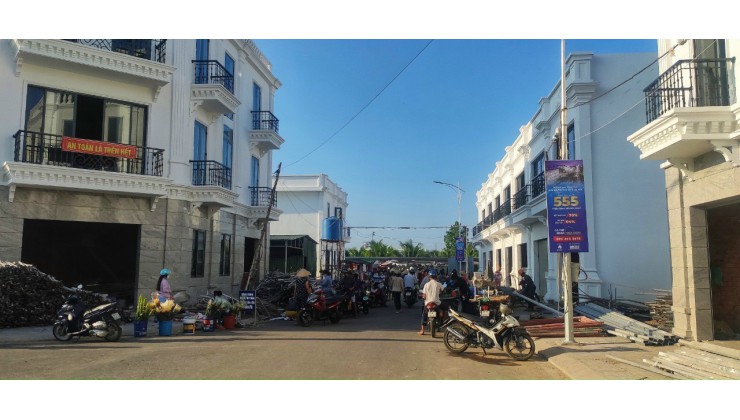 1,2 TỶ SỞ HỮU CĂN SHOPHOUSE MẶT TIỀN CHỢ, CÁCH CẦN THƠ 25KM