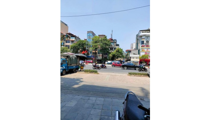 Bán nhà mặt phố Hồng Tiến Bồ Đề Long Biên vỉa hè KD vị trí hot 9tỷ hơn