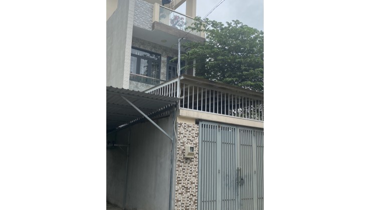 Bán đất phân lô Phú Hữu. DT 57m2 cạnh khu Khang Điền. Giá 3 tỷ 300.