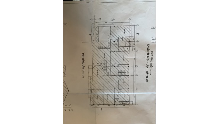 Bán Biệt Thự HXH A28 Cống Quỳnh, P. Nguyễn Cư Trinh, Quận 1, 13X26m, trệt lửng, 2 tầng