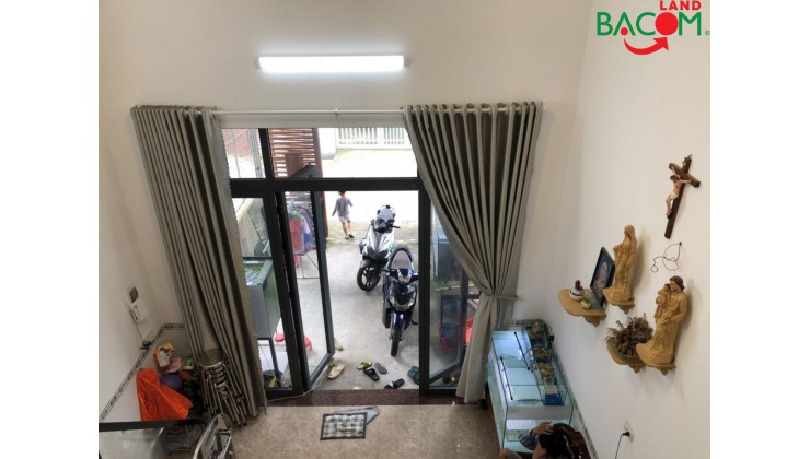 Bán nhà gác lửng 72m2 sân đậu xe hơi SHR THỔ CƯ kp1 SÁT chợ nhỏ Tân Hiệp, Biên Hòa