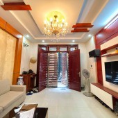 NHÀ ĐẸP 6 PN, 10M RA PHỐ THÁI HÀ ĐỐNG ĐA, DT 42M2/5T, CHỈ 6 TỶ 3