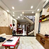 CHỦ NGỘP BANK CẦN RA GẤP – SIÊU BIỆT THỰ MINI – 90M2 – HỒ CÁ KOI – NỘI THẤT GỖ CAO CẤP – CHỈ HƠN 5 TỶ.