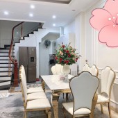 Nhà 5 tầng 40m, LÔ GÓC, đường NGÔ GIA TỰ cạnh nút giao CẦU CHUI, thông sang VŨ ĐỨC THẬN.