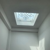 Bán nhà Bồ Đề Long Biên 42Mx5T lô góc full nội thất ô tô đỗ cửa nhỉnh 4 tỷ.