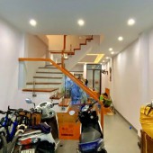 Cần Bán Gấp nhà ở Hoàng Quốc Việt. 4 tầng x 53m2 giá Nhỉnh 5 tỷ.