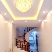Bán nhà phố Kim Hoa, kinh doanh sầm uất, nhà đẹp sử dụng ngay 11.5 tỷ
