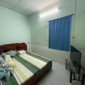 Hẻm oto tránh trải nhựa, đường Phạm Văn Đồng, quận Thủ Đức, DT 77m2, 2 tầng, giá 7.2 tỷ.