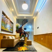 Chính chủ bán nhà 16 ngõ 86 Hào Nam, Miễn MG TG