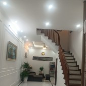 TRUNG TÂM PHỐ HOA BẰNG - OTO ĐỖ CỬA - SÁT PHỐ - KINH DOANH ĐƯỢC - NHÀ CỰC ĐẸP.