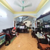 Bán nhà ngõ 216 Khương Đình 95m x 4 tầng, mt: 5.2m
