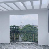 NHÀ BAN GẤP, HẺM XE HƠI THÔNG TỨ TUNG NHÀ 3 TẦNG, CÒN MỚI, DỌN Ở NGAY, 3PN, GẦN MẶT TIỀN LỚN.
NHÀ NHỎ HIẾM, ĐẸP,    CHỈ 3 TỶ.