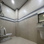 Bán nhà trung tâm 52m2 Huỳnh Tấn Phát Quận 7 chỉ 5x tỷ