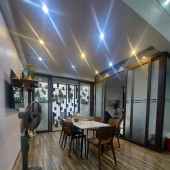 Nhà 5 tầng 50M Ngọc Thụy đẹp như Homestay 5 sao