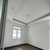 CẦN BÁN NHÀ 7.1tỷ đường xe hơi có gara La Sơn Phu Tử P2, ĐÀ LẠT
