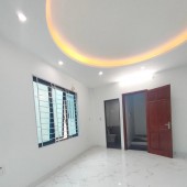 Bán nhà đường 19/5 Văn Quán 35m2 5T chỉ hơn 4tỷ lô góc ô tô full nội thất.