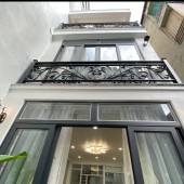 * BÁN NHÀ TRUNG KÍNH, CẦU GIẤY, NHÀ 50M2, 4T, MT3.3M, GIÁ 5.35 TỶ. NHÀ  ĐẸP, TRUNG TÂM, GẦN HỒ.