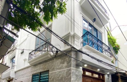 Bán Nhà Lô Góc Đường 19-5 - Nhà Mới đẹp Full Nội Thất - Giá 4.7 Tỷ - DT31m- MT 10m- 5 Tầng